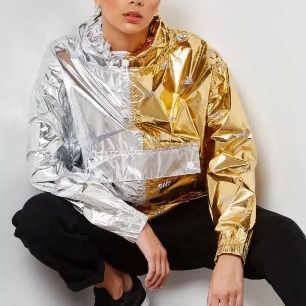 Nike Women's Silver Gold Metallic Pull Over Jacket - Picture 2 of 4